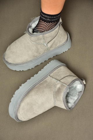 Fox Shoes R612033402 Süet İçi Tüylü Kalın Tabanlı Yarım Kadın Bot Gri