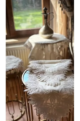 Salon Takımı 5 Parça Dantelli Keten Masa Örtüsü Runner Seti Çeyizlik Samina Model No 85693 Krem Çok Renkli