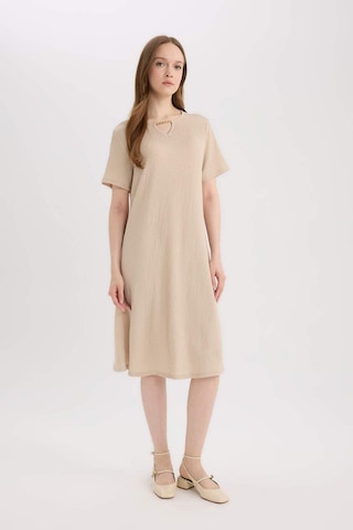 DeFacto Regular Fit Apaş Yaka Basic Düz Bürümcük Kısa Kollu Midi Yazlık Elbise D3834AX25SMBG115