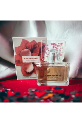 Armand Basi Lovely Blossom Kadın Parfüm EDT 100 ML
