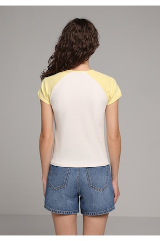 Colin's Colins Slim Fit Yuvarlak Yaka Baskılı Kadın Ekru Kısa Kol Tişört Cl1077787 Q1.v2 Ecr