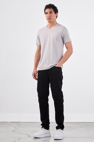 Dufy Gri V Yaka Pamuklu Düz Renk Slim Fit Erkek T-shirt Gri