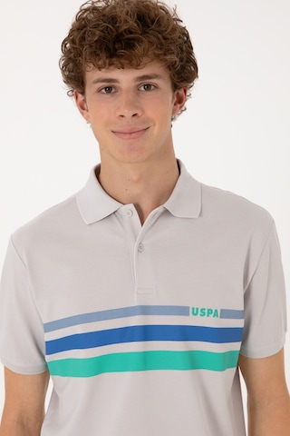 U.S. Polo Assn. Erkek Regular Fit Polo Yaka Açık Gri Tişört 50306811-VR001