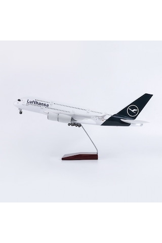 Lufthansa A380 Yolcu Uçağı Model Uçak 1/160 46cm