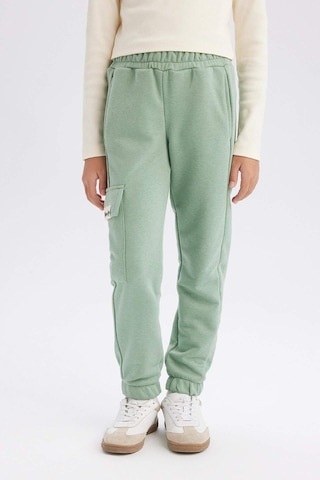 DeFacto Kız Çocuk Kargo Cepli Beli Paçası Lastikli Jogger Eşofman Altı D2872A824WNGN1125 Yeşil