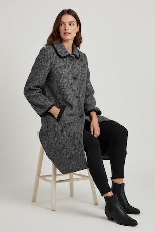 Kadın Önü Düğmeli Cepli Kalın Triko Hırka Vizon