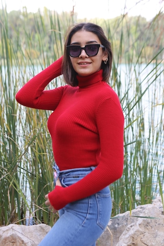 İpli Kırmızı Renk Balıkçı Yaka Parmak Detaylı Kadın Kazak Kırmızı