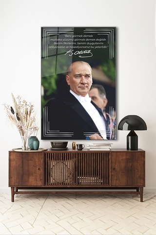 Atatürk Özel Tasarım 9 Dikey Cam Tablo