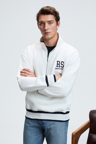 Grimelange PLATA Erkek Yarım Fermuarlı Kanguru Cepli Etek Ve Kolda Triko Detay Relaxed Fit Ekru Sweatshirt