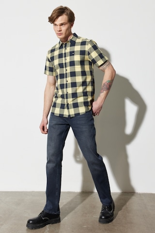 Wrangler Texas Normal Bel Düz Paça Siyah Erkek Esnek Jean Denim Kot Pantolon W121026001 Siyah