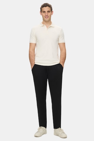 Ucla Oscar Beyaz Polo Yaka Gofre Baskılı Yumuşak Dokulu Modal Kumaş Standard Fit Erkek Tshirt