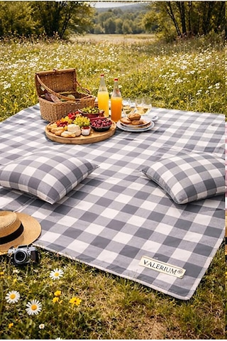 Valerium Sıvıya Ve Lekeye Dayanıklı Silikon Dolgulu Piknik Seti 170x170cm + 2 Minder Gri