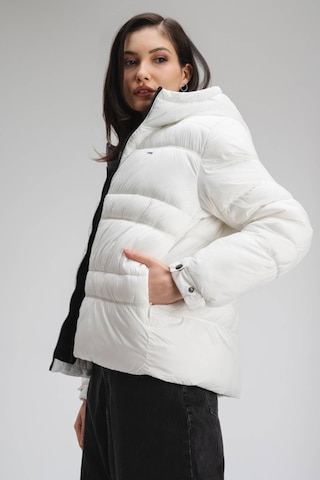 Tommy Jeans Kadın Mont-dw0dw20389 Beyaz