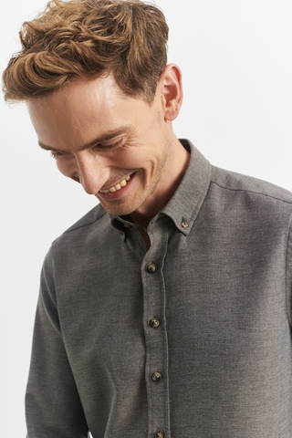 AC&Co / Altınyıldız Classics Erkek Kahverengı Slim Fit Dar Kesim Düğmeli Yaka Flanel Oduncu Gömlek Kahverengi