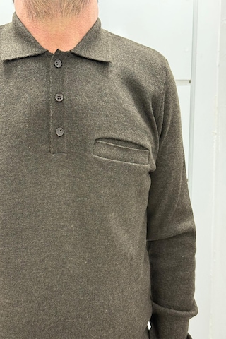Santa Dmctekstil Erkek Snt-8116 Düz Klasik Kesim Rahat Kalıp Polo Yaka Tek Cepli Kışlık Yünlü Kazak Kahverengi