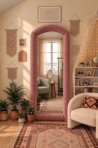 Lina Pembe Renk Kumaş Kaplamalı Ayaklı Boy Aynası 175x56 Cm Pembe