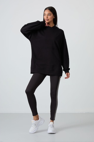 Tommy Life Siyah Balon Kol Yazı Nakışlı Kadın Oversize Tunik Sweatshirt - 97163 Siyah