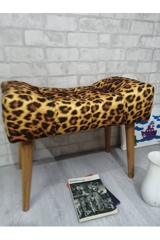 Puf . Leopar Desenli Ahşap Ayak Çima Dikiş Spor Modern Tasa