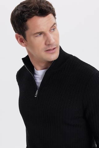Tudors Erkek Slim Fit Dar Kesim Dik Yaka Fermuarlı Siyah Kazak-39422 Siyah