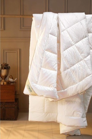 Othello Elegante Crowna Yorgan 195X215 Çift Kişilik Krem