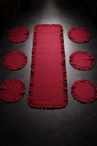 Bordo Fırfırlı Runner Ve Amerikan Servis Seti 7 Parça Şık Masa Örtüsü Takımı 120x40 Cm Bordo