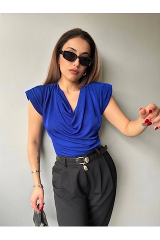 Defymoda Kadın V Yaka Vatka Detay Kolsuz Dökümlü Bluz Mavi