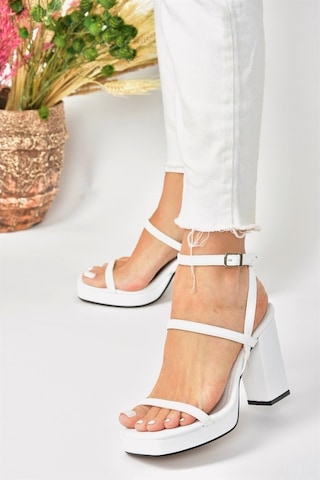 Fox Shoes Beyaz Kalın Topuklu Günlük Kadın Ayakkabı M282462709