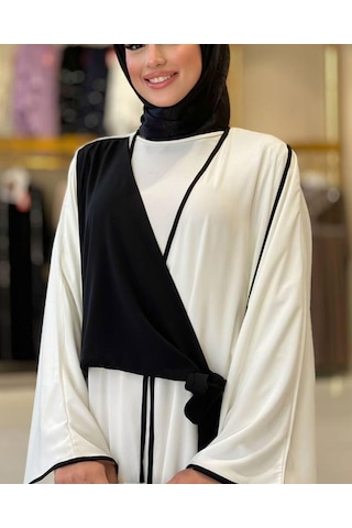 Önden Bağlama Detaylı Medine İpeği Abaya Siyah