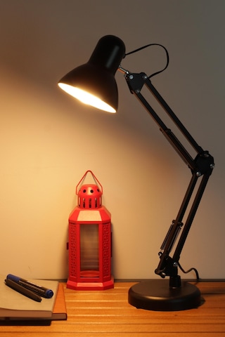 Akrobat Masa Lambası Yaylı Metal 360 Ayarlanabilir Çalışma Okuma Lambası Siyah Siyah