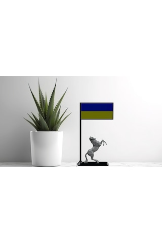 Ukrayna Bayrağı Masa Dekoru Şaha Kalkmış At Figürlü 3d Baskı