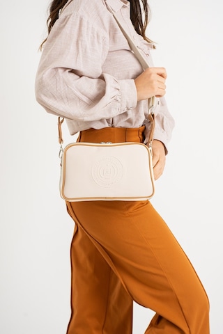 Just Polo Kadın Yeni Sezon Orta Boy Lakoste Kumaş 5 Bölmeli Postacı Omuz Çantası Tr1189 Krem Taba
