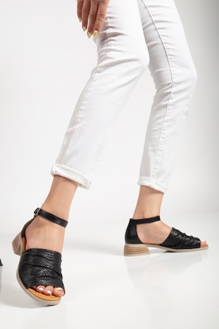 Analin Shoes Kadın Hakiki Deri Kalın Bantlı Alçak Topuklu Sandalet Sıyah-krep