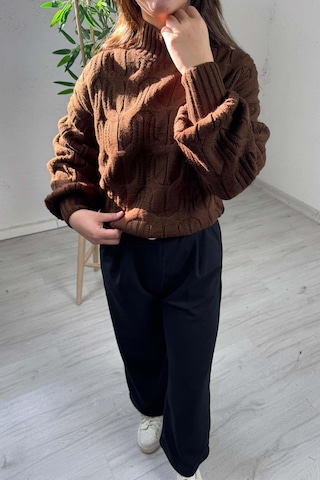 Explode - Kadın Kahve Yarım Boğazlı Örgülü Oversize Triko Kazak Kahverengi