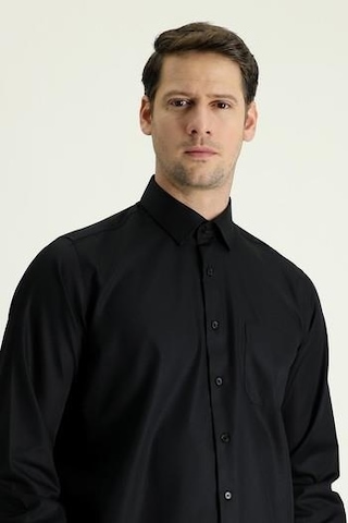 Dormen Classics Regular Fit Geniş Kesim Klasik Yaka Cepli Erkek Gömlek Siyah