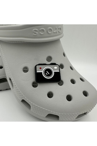 Crocs Terlik Süsü Ve Aksesuarı , Çanta Süsü Jibbitz 3d Kabartma Fotoğraf Makinası 02 Görsel Figür Aksesuar Siyah-gri-beyaz-kırmızı