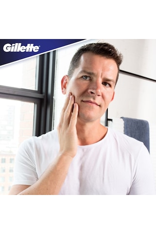 Gillette Skinguard Sensitive Tıraş Makinesi + Yedek Başlık 3'lü