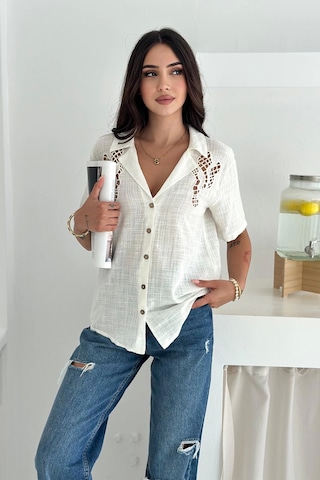 Asprin Fashion Omzu Dantel Detaylı Gömlek Beyaz