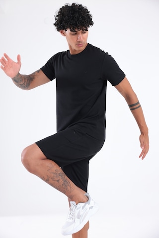 Rowinger Waffle Dokulu Nakış Logo Detaylı Oversize Erkek T-shirt Siyah