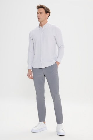 AC&Co / Altınyıldız Classics Erkek Tas Slim Fit Dar Kesim Keten Görünümlü Gofre Desenli Düğmeli Yaka Gömlek Tas