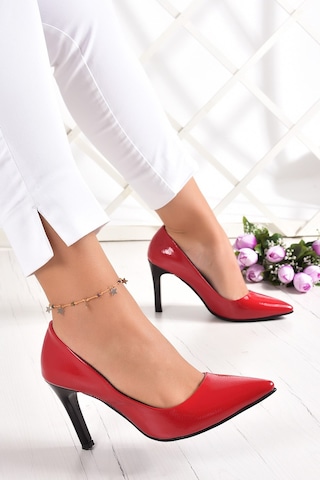 Erkan Saçmacı Gowa Kırmızı Rugan Sivri Burun İnce Topuklu Klasik Stiletto Ayakkabı