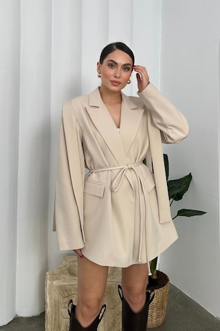 Msm Fashion Kadın Oversize Blazer Ceket Kuşaklı Omuz Detaylı Bej
