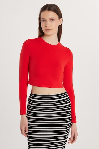 Tudors Kadın Slim Fit Pamuklu Düz Bisiklet Yaka Kırmızı Bluz-33731 Kırmızı