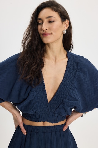 Tudors Kadın Oversize Geniş Kesim %100 Pamuk Kruvaze Yaka Crop Fırfırlı Lacivert Şort Etek Takım-50559