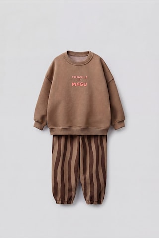 Çocuk Pamuklu Magu And Travel Desenli Kahverengi Sweatshirt Ve Çizgili Eşofman Takımı