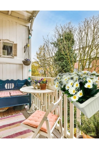 Yapay Çiçek Beyaz Papatya Küpeşte Askılı Saksıda Balkon Çiçeği Çiçek Sepeti