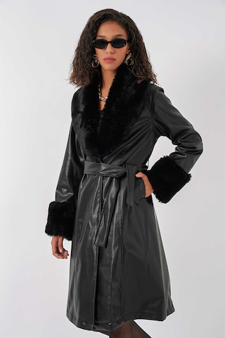 Gabria Yaka Kürklü Deri Trenchcoat Siyah