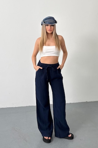 Jee Lee Kadın Beli Ayarlanabilir Çift Cepli Bol Paça Pantolon Lacivert - 26y 4010 Lacivert