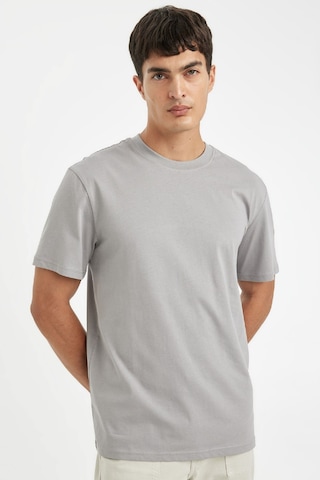 DeFacto %100 Pamuk New Regular Fit Bisiklet Yaka Basic Düz Kısa Kollu Tişört V7699AZ24AUGR89