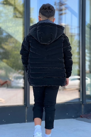 Pina Kids Erkek Çocuk Çıkarılabilir Kapüşonlu Sık Dikişli Nova Kumaş Kışlık Şişme Mont Km4016 Siyah