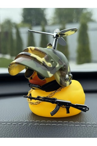 Stikerok Aracın İçinde Kasklı Ve Gözlükleri Olan Ördek 434376229